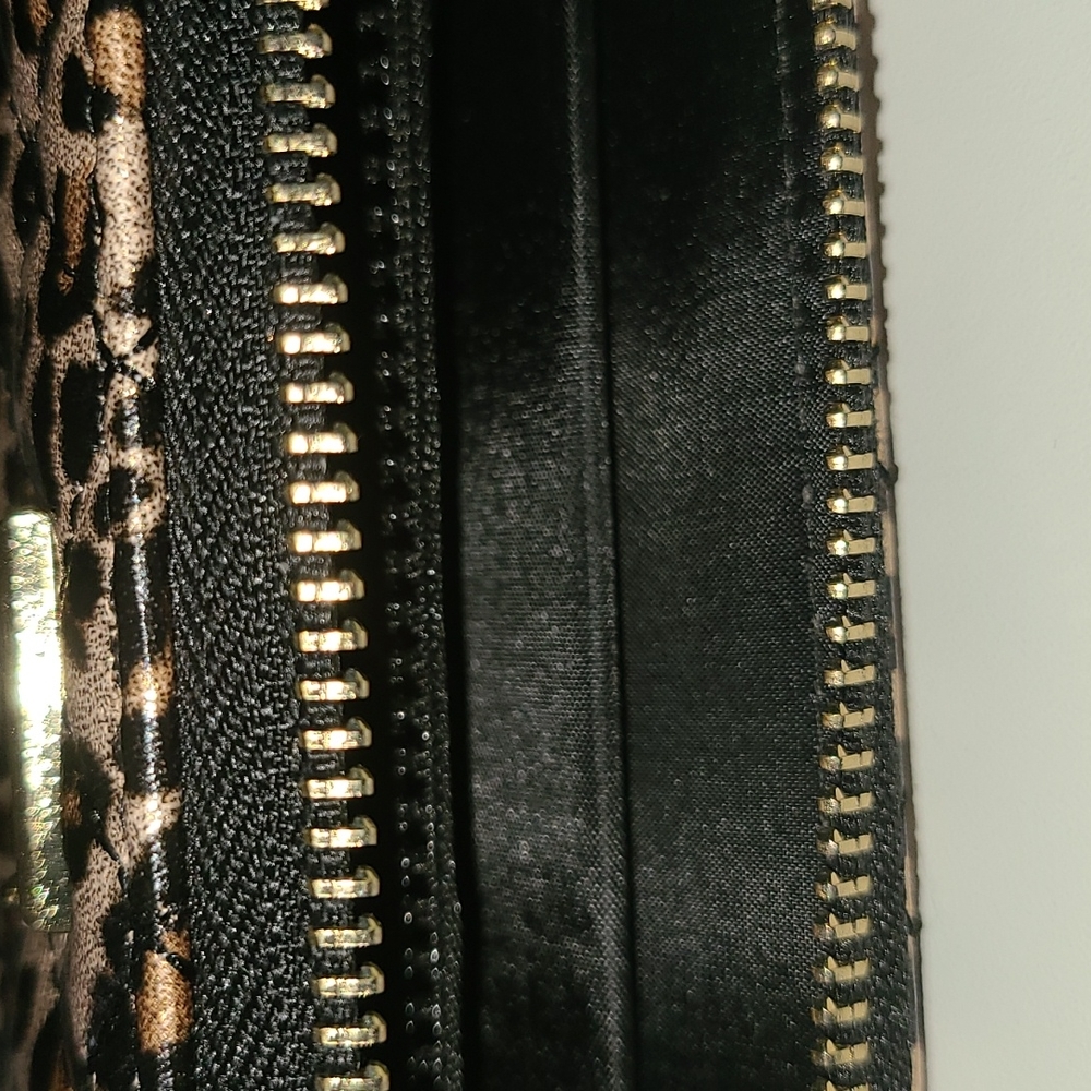 Wallet - Picture 3 of 3